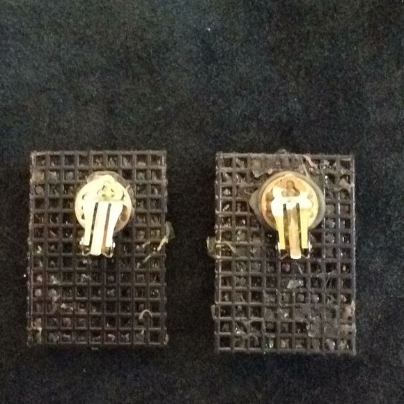 Vintage handmade multi color beaded clip on ears - Picture 2 of 3